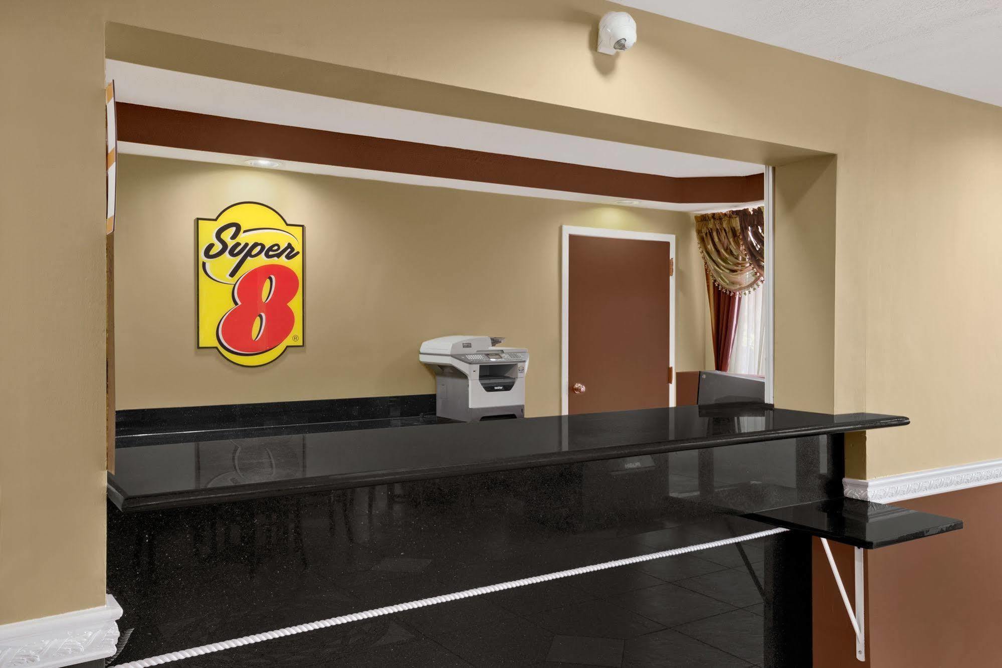 Super 8 By Wyndham Φορτ Μάγιερς Εξωτερικό φωτογραφία